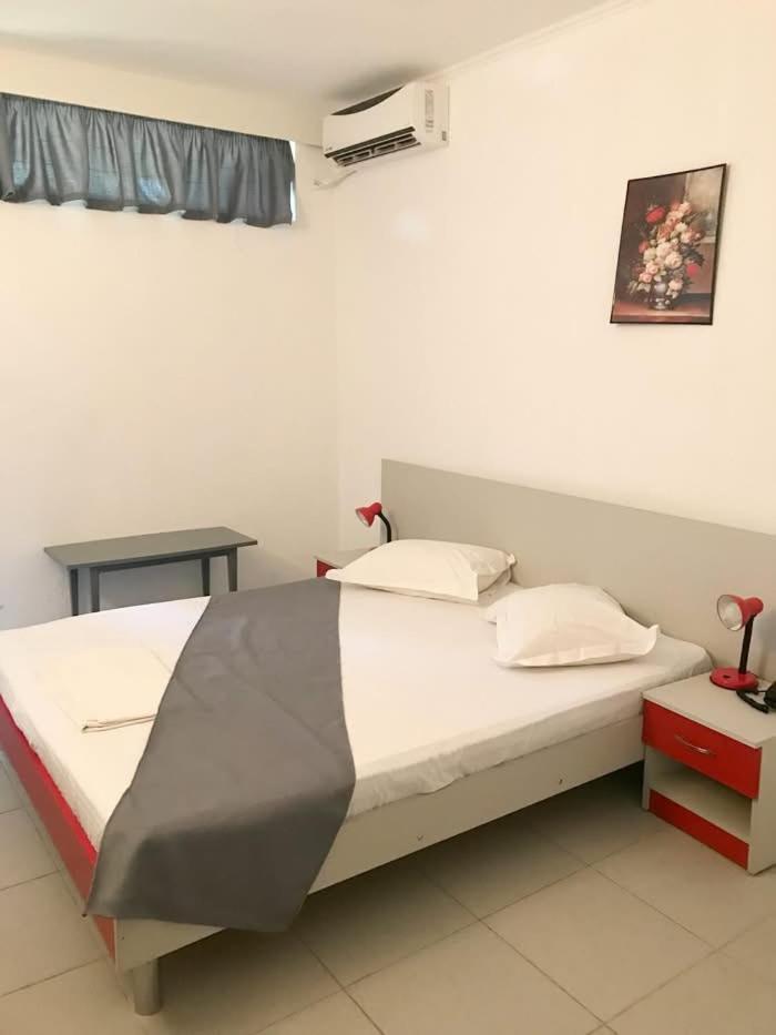 Hotel Callatis Нептун Экстерьер фото